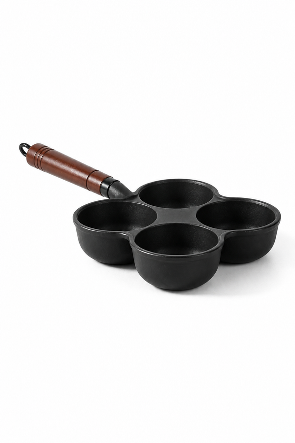 Clover-Shaped 4-Cup Enameled Cast Iron Breakfast Pan with Wooden Handle